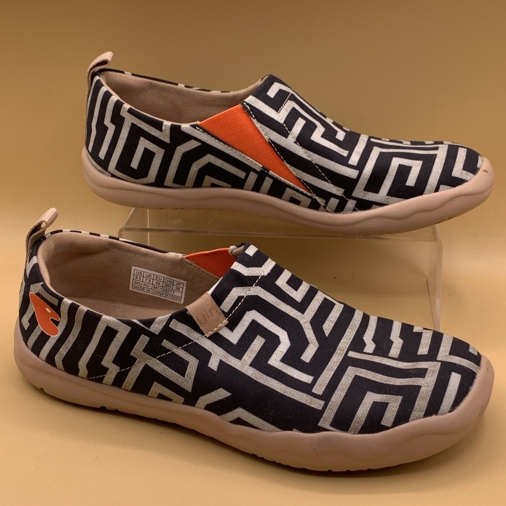 UIN Men's Thread of Maze Slip-on Casual Shoes Black/White Travel- Size 8.5